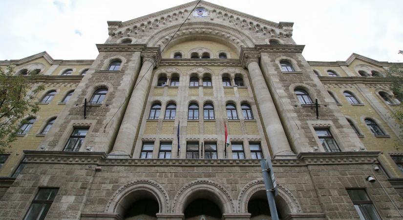 Nem egyeztetett a kormánnyal az ügyészség az ukrán aranykonvoj elleni akció miatt