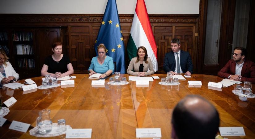 „Bemutatkozó egyeztetés” – Karácsonyék reformokkal érkeztek a miniszteri találkozóra, de szinte üres kézzel távoztak (VIDEÓ)