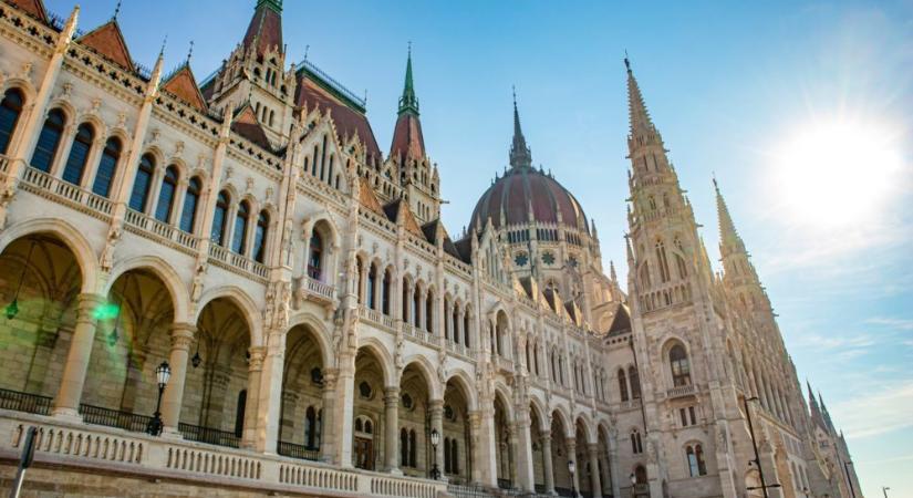 Magyar Péter sógora már lépett, megszüntetnék a Szuverenitásvédelmi Hivatalt