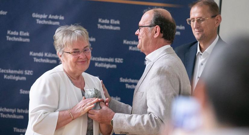 Nemcsak oktatnak, esélyt is adnak – az Év tanárait díjazták Kecskeméten – fotók