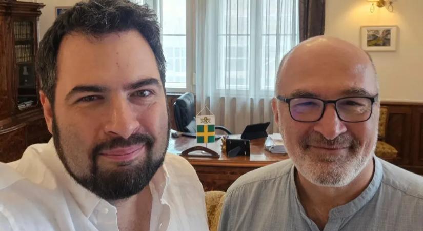 Pikó András polgármester tanácsadójaként folytatja Jámbor András