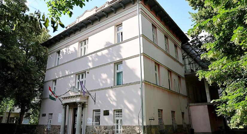 „Erről korábban nem tudtunk” – reagált a Szent Ágota Gyermekvédelmi Szolgáltató az intézményüket is érintő rendőrségi akcióra