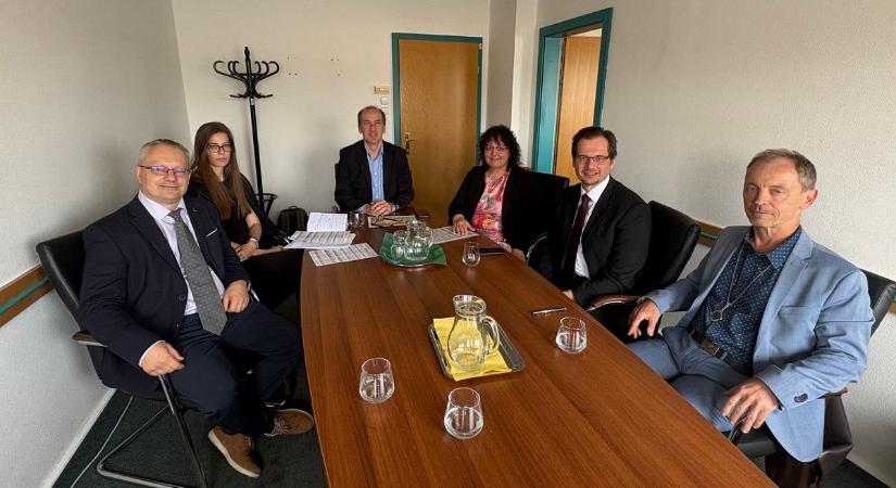 Pályázatot írnak ki a pszichiátriai és addiktológiai intézet főigazgatói posztjára