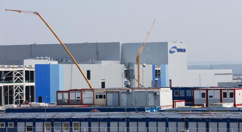 A Samsung nyilvánosságra hozza a környezeti mérési adatait és párbeszédet vállal a gödiekkel