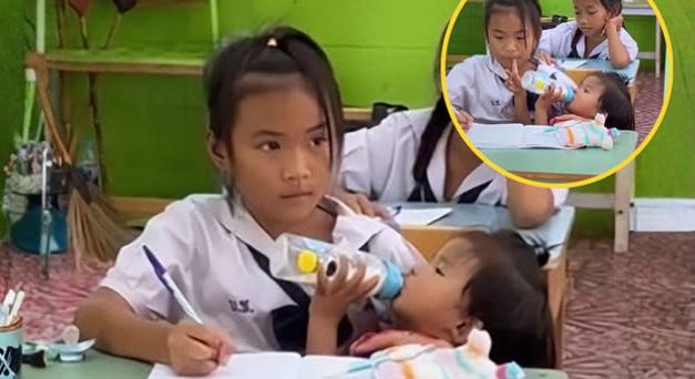 Magával vitte egyéves testvérét az iskolába a thaiföldi kislány – a videó mögött komoly probléma húzódik
