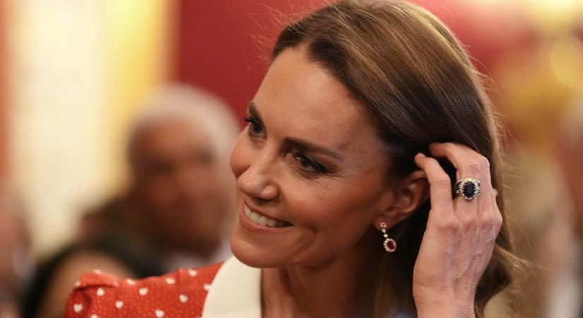 Az egész brit királyi család a fejéhez kapott, elképesztő döntést hozott meg Katalin hercegné