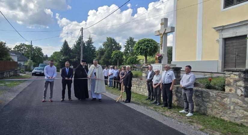 Megújult a Táncsics Mihály és a Petőfi Sándor utca Füzérradványban