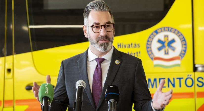 Menesztették az Országos Mentőszolgálat vezetőjét