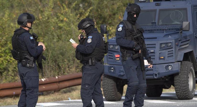 Ismét bombariadó volt több szerbiai iskolában