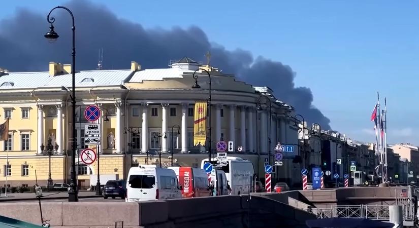 Ukrán drónok csapódtak be Szentpéterváron, épp Putyin gazdasági fóruma előtt