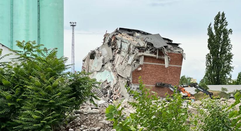 Székesfehérvári házomlás: csak idő kérdése volt, hogy mikor történik tragédia