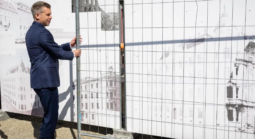 Tragédiát okozott Magyar Péter kordonbontása a karmelitánál