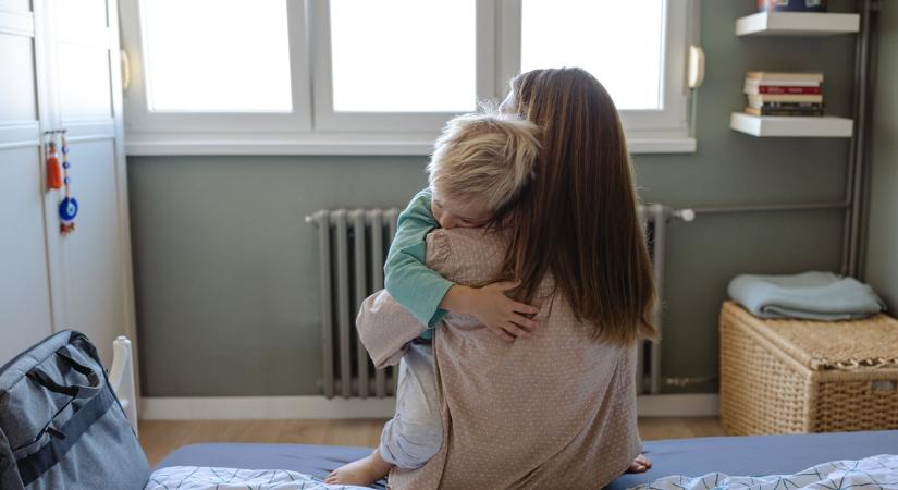 Milliós biznisz az anyák kárára – Erről szól a ‘mom guilt’ iparága