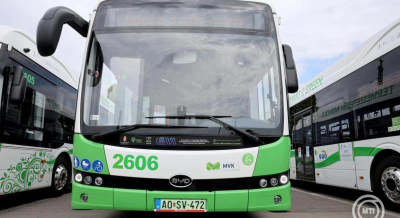 Új környezetkímélő, klímasemleges buszokkal bővült Miskolc autóbuszflottája