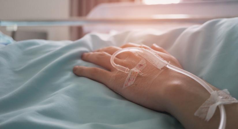 Azt hitte a stressz a baj, agresszív vérráktól szenved egy fiatal nő