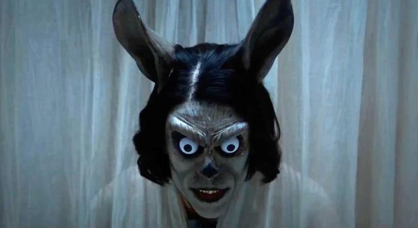 Teli van ijesztő pillanatokkal a Hokum, de nevezhetjük már most 2026 legjobb horrorjának?