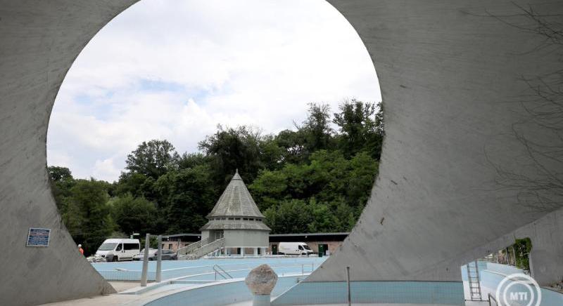 Nyáron még biztosan nem fürödhetünk a miskolctapolcai Barlangfürdőben