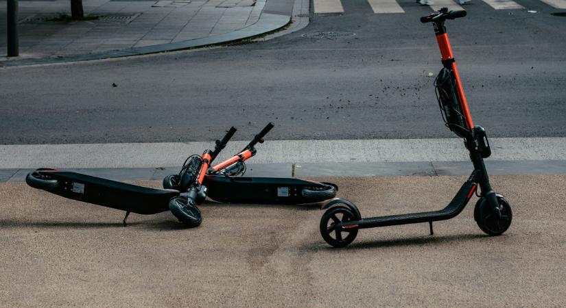 Soron kívül szabályozhatják végre az elektromos rollereket