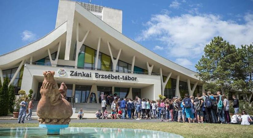 A kormányváltás ellenére is megkezdődött a Balog Zoltán nevével fémjelzett Erzsébet-táborok nyári szezonja