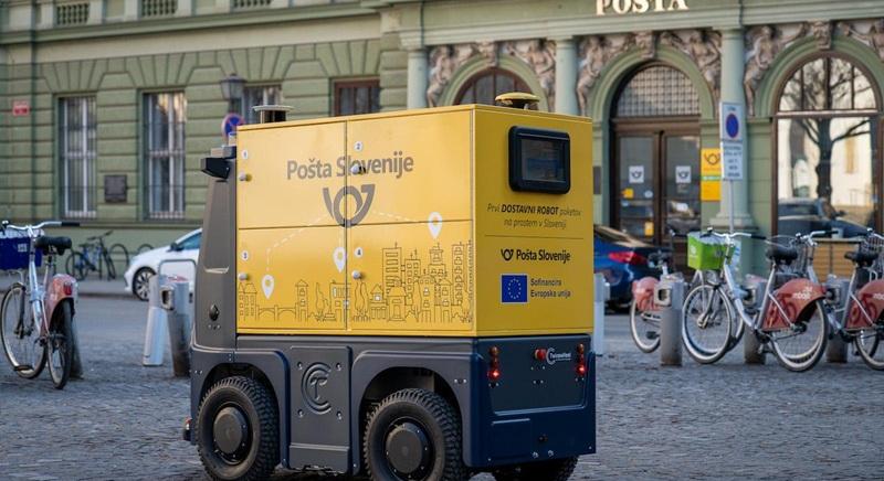 Megjelent az első robotpostás a városban – ez vár a kézbesítők munkájára