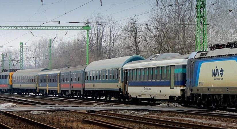 Az EU-s forrásokból Magyarország legalább 35 új InterCity-motorvonatot tud beszerezni