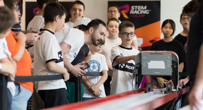 STEM Racing: Forma-1, csapatmunka, versenyszellem