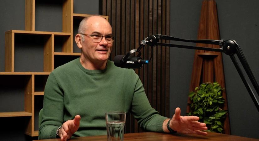 APA! Podcast: Nagypapa lett Gundel Takács Gábor, elmondta, miből tudhatod, hogy jól nevelted a gyerekedet