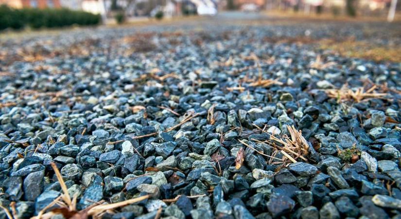 Hat új helyszínen mutatták ki az azbesztszennyezést Zalaegerszegen, a polgármester azonnal lépett