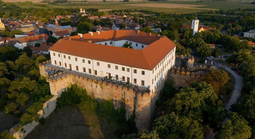 Új animációs film mutatja be a 16. századi siklósi várat