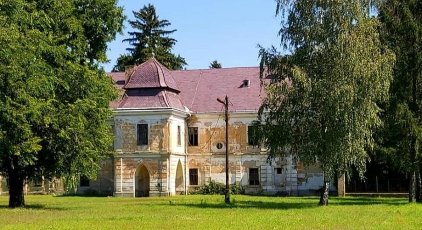 Világhírű arborétumához méltó felújítást kap Erdőtelek főúri kastélya