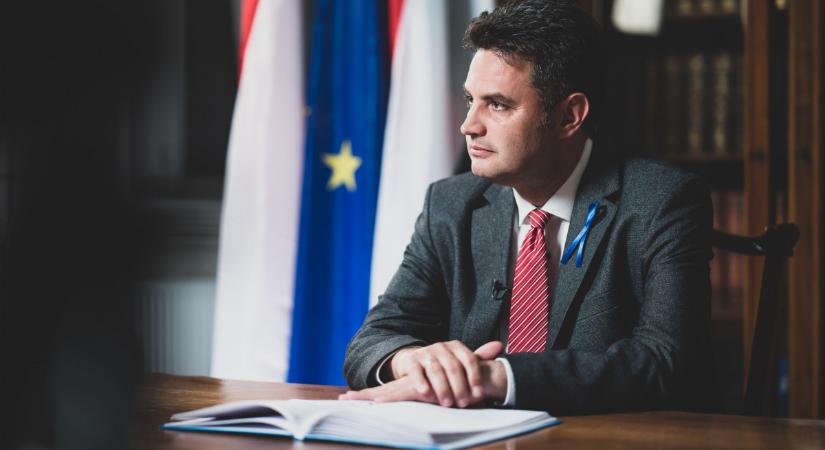 Polgármesteri fizetések – Márki-Zay Péter visszavonulót fúj
