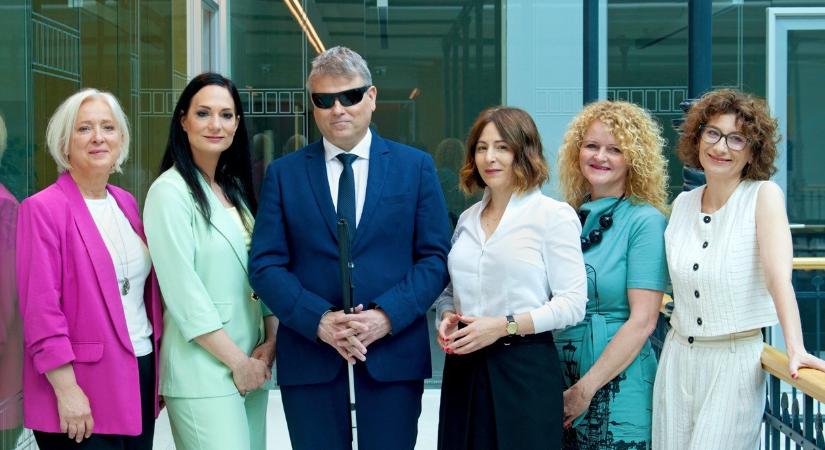 Erre költi a hazahozott uniós forrásokat a szociális minisztérium – célok, tervek
