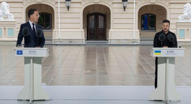 Kevés rakéta van, de jó hír, hogy az Egyesült Államokból folyamatos az utánpótlás – Zelenszkij