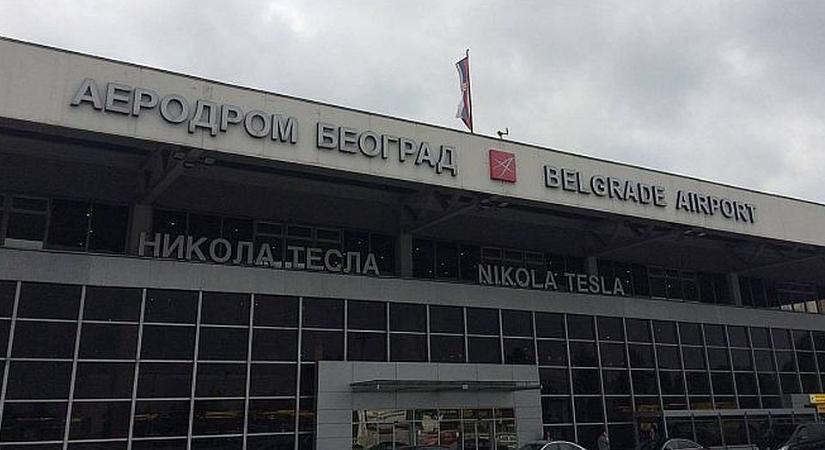 28 montenegrói állampolgárt tartóztattak fel a belgrádi repülőtéren