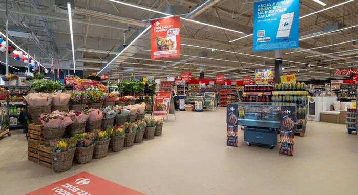 Új generációs, kompakt hipermarketet nyitott a Carrefour Lengyelországban