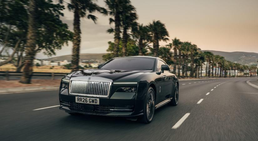 Még többet tud az elektromos Rolls-Royce: nőtt a hatótáv és a teljesítmény is