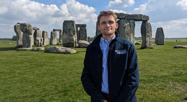 Emberi erővel szállították Stonehenge központi oltárkövét