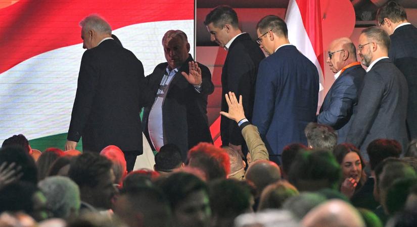 Orbán Viktor Navracsics Tiborra bízza a Fidesz aranytartalékát