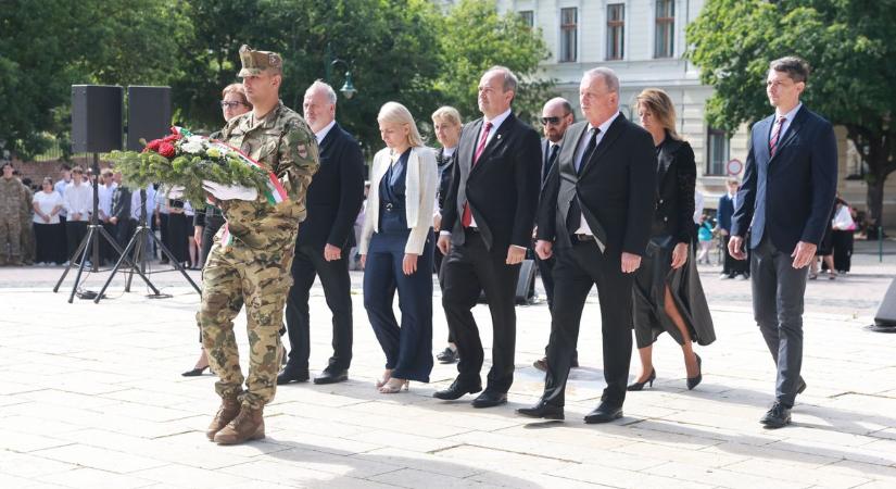 Nemzeti Összetartozás Napja: „A magyarságot nem lehet szétszakítani” (képgalériával)