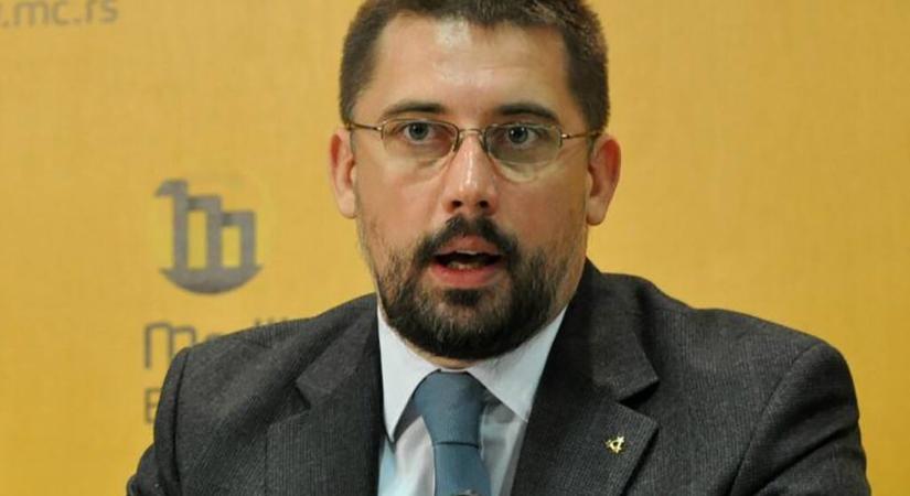 Kostreš: Vučić veszélyt jelent az egész régióra