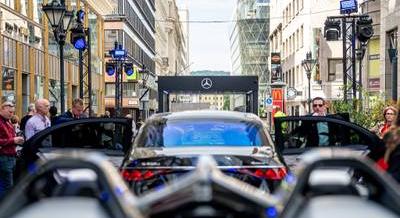 Budapesttől a Balatonig: nyári élményprogramok a Mercedes-Benz Studio Budapesttel