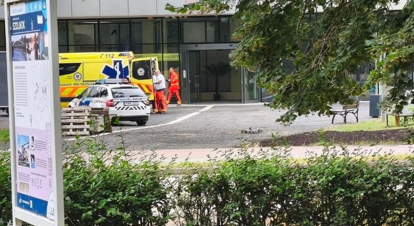 Baleset történt a Tiszaligeti Élményfürdőnél – megszólaltak a mentők az eset kapcsán