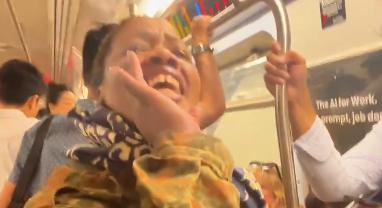 „A zsidók gyerekeket esznek!” – New York-i metróutas megtámadott egy 23 éves zsidó nőt