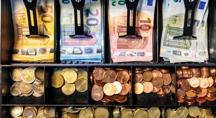 Így jöhetnek rohamtempóban az EU-pénzek: szigorú elszámolás, kreatívan kezelt határidők