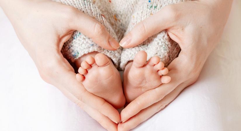 Hatalmas gólyahír! Húsz év után újra apa lesz Lányi Lala, már a baba nevét is tudják