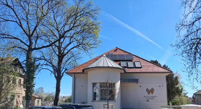 Mészáros Lőrincnek megtermelte az első százmillióját a budai fogászata
