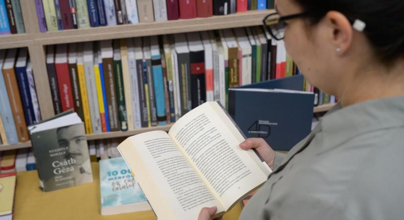 Kiadók, írók, dedikálások és családi programok várják a látogatókat a könyvhét idején