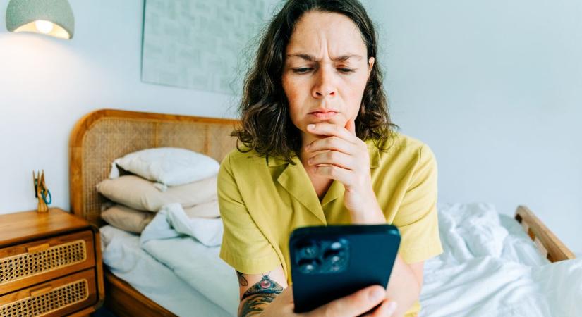 Nem, a telefonod nem hallgat le – az igazság ennél sokkal ijesztőbb