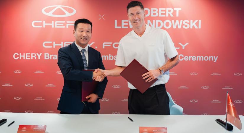 A CHERY hivatalosan bejelentette: Robert Lewandowski lett a márka globális nagykövete
