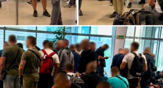 Montenegróban feltartóztattak egy szerbiai repülőgépet, és megtagadták 90 utas belépését